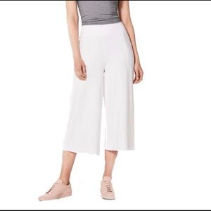 Lululemon white slit culottes
